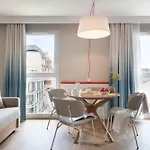 Pierre & Premium Haguna Апарт-отель