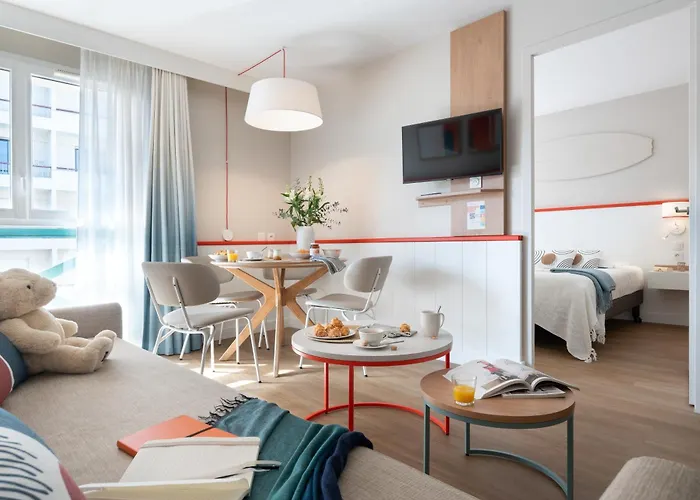 Hotel apartamentowy Pierre & Premium Haguna 4*