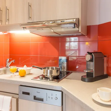 Pierre & Premium Haguna