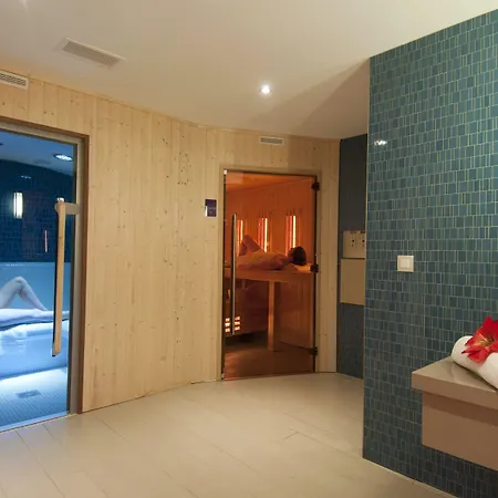 Pierre & Premium Haguna Aparthotel 4*
