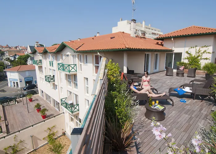 Lejlighedshotel Pierre & Premium Haguna 4*