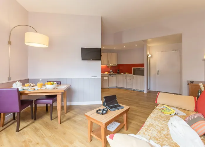 Lejlighedshotel Pierre & Premium Haguna 4*