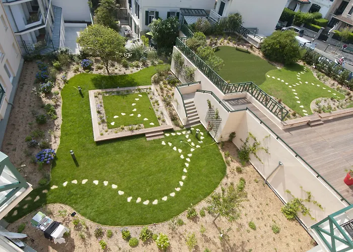 Aparthotel Pierre & Premium Haguna 4*