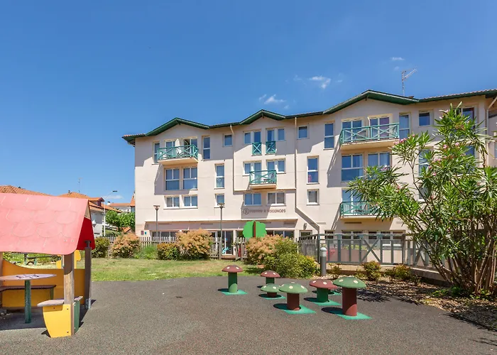 Pierre & Premium Haguna Aparthotel